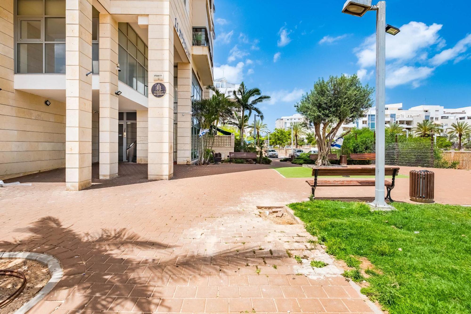 Ocean View Oasis With Balcony For Families Apartment *